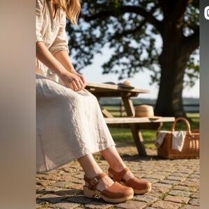 MIA Sofia Brown Leather Clog Sandals - 8 or EUR 38